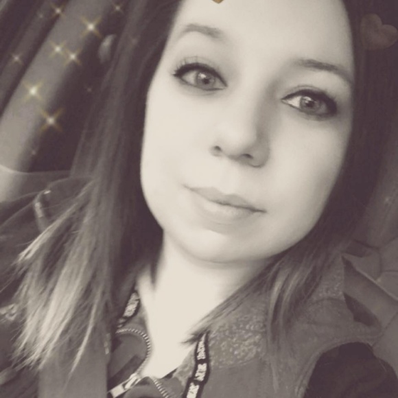 Meet your Posher, Christel - Picture 2 of 3